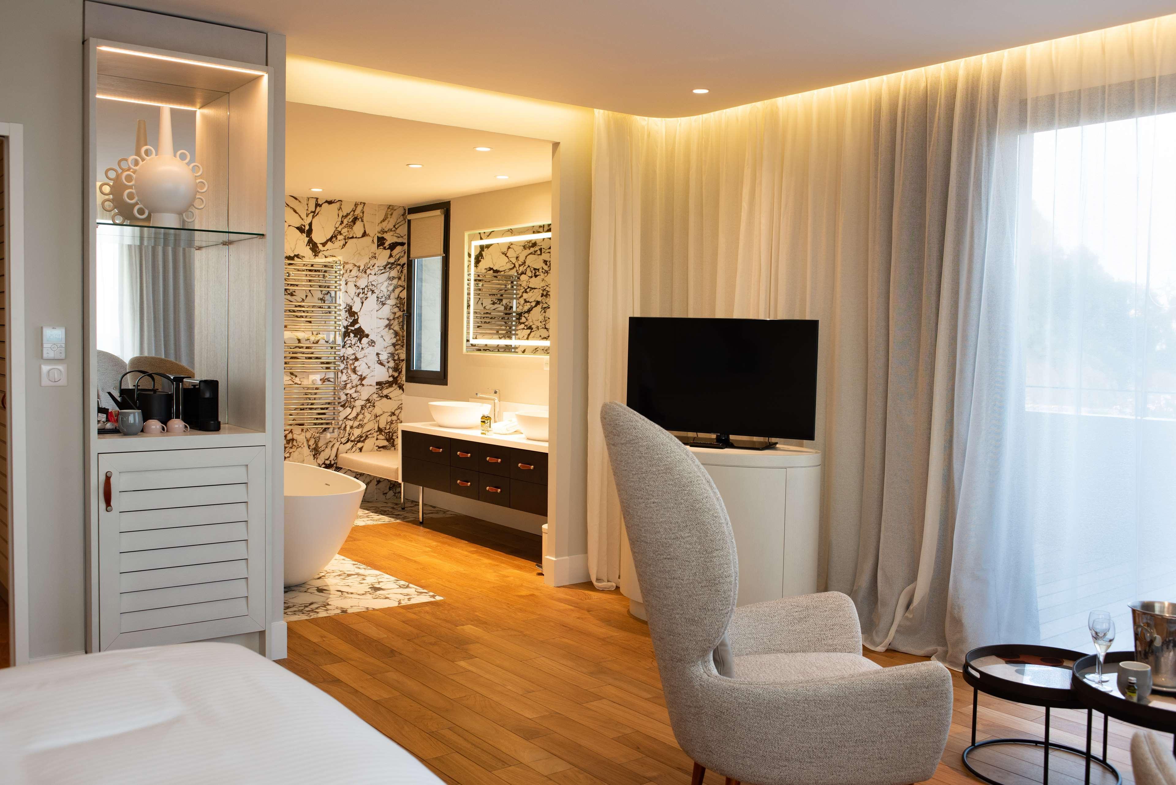 Eden Rose Grand Hotel BW Premier Collection Борм-ле-Мимоза Экстерьер фото
